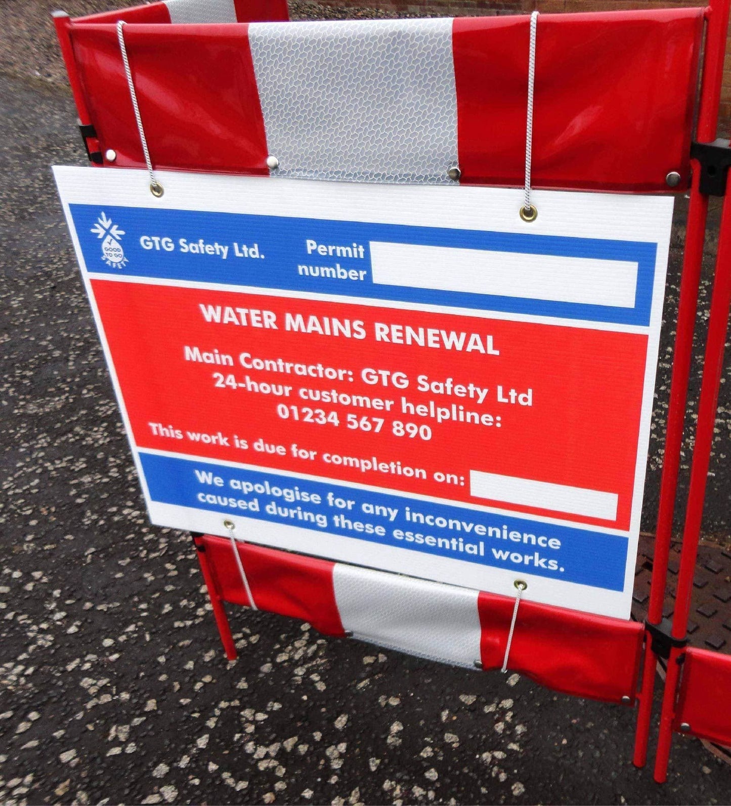 55138 Courtesy Sign with Bungee ties 810x610 Euroflute (810x610mm) Safety Sign