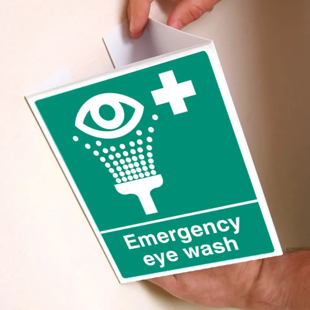 EasiFIX projecting sign 150x200mm face size - Emergency eye wash