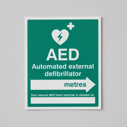 15994Y AED located in XXX metres - arrow right Rigid Plastic (200x300mm) Safety Sign